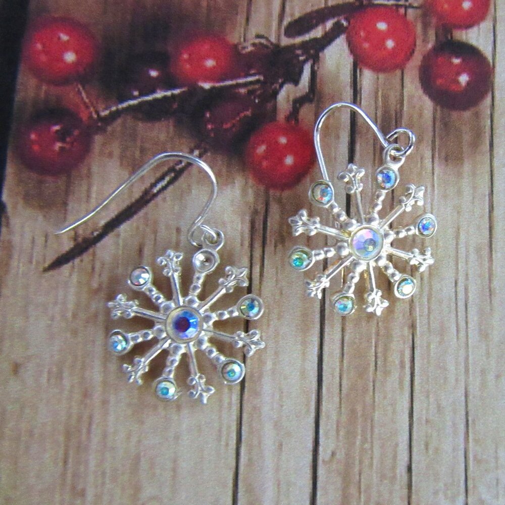 Aurora borealis rhinestone snowflake earrings NEW